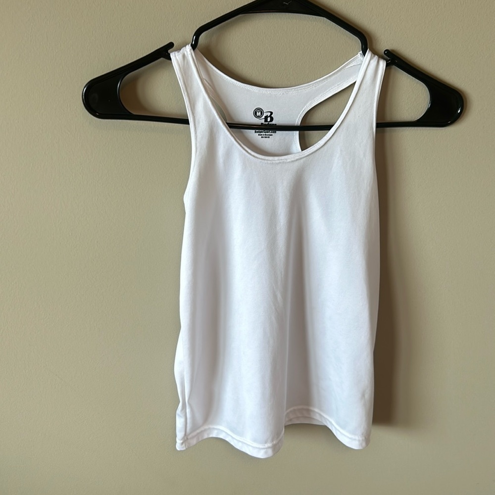 Size M White tank top